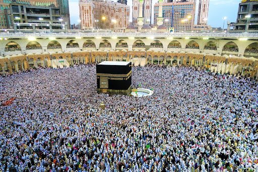 Umrah Essentials: Everything You Need for a Smooth Spiritual Journey